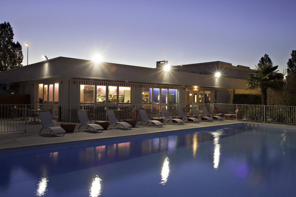 Sure Hotel By Best Western Bordeaux Aeroport Мериньяк Екстер'єр фото